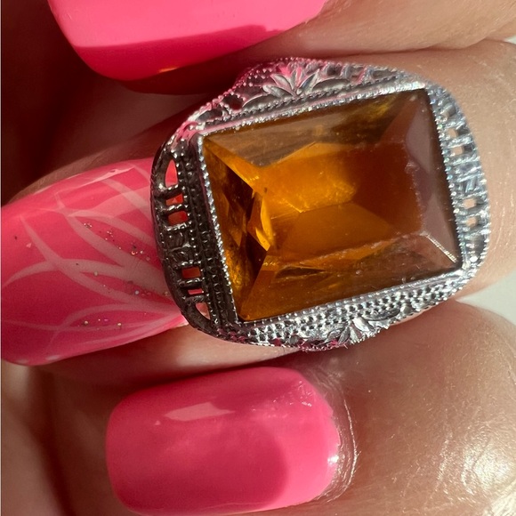 Hallmarked 10k whit gold beautiful deep Color citrine ring . - Picture 4 of 16
